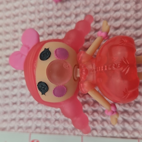 Bubbles Smack N Pop Mini Lalaloopsy Doll With Bubblegum Machine Pet Accessories - Picture 2 of 6